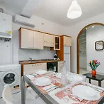Ihost - De Andreis 11 Διαμέρισμα *
