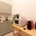 Ihost - Tobagi 8 * Milão