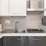 Adorable Centre, 2 Bd, 4 Guests Διαμέρισμα *