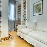 Spacious Penthouse With Panoramic Terrace - 20 Minutes From San Siro & Duomo Милан