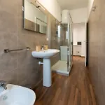 Guest Planet - Bicocca Apartament *