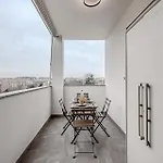 Appartement Stayeasy Argelati40 - Penthouse With 2 Bedrooms, 2 Bathrooms And Terrace - Navigli