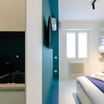 San Siro Blue Flat