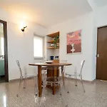 5 Giornate Con Terrazzo E Garage Privato Apartment