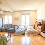 아파트 Ihost - Niccolini 21