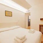 Chic & Modern Flat Just 450 Mt From Centrale Fs דירה מילאנו