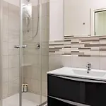 Guest Planet - Modern Flat M2 ميلان