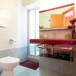 Casa de hóspedes Relax A 4 Salti Dai Navigli 4*