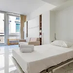 Lovely Loft Few Steps From Duomo דירה מילאנו