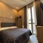 Midway Otel Milano