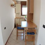 Villa4holydays - M1 Subway Apartment *