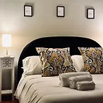 Nerino House, Elegante E Tranquillo A 5 Minuti Dal Duomo Appartement *