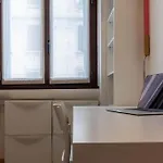 Design Experience Flat - 5 Min Loreto شقة *