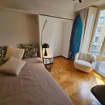 דירה Exclusive Floor 2-bedroom Flat