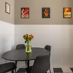 Nerino House, Elegante E Tranquillo A 5 Minuti Dal Duomo Milan