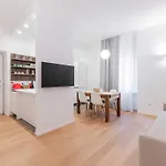 Homeby, Casa Isella Apartamento