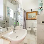 Glassy Apartment *