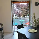Portello Flat With Balcony Μιλάνο