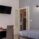 Near Metro-m5 Apartament *