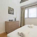 Primopiano - Gluck B Apartment *