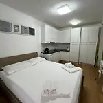 Nest For Two Three Min From Duomo Apartment Mailand