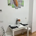 Nest For Two Three Min From Duomo *