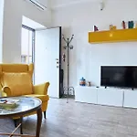 Apartment Xenia - Two-room In Fondazione Prada
