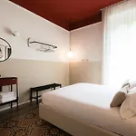 Guest house Ca Bela - Certosa 3*