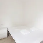 Apartament Cimiano M2 Cozy With Balcony