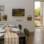 Family House Baggio - A Διαμέρισμα *