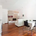 Appartement Guesthost - Lorenteggio Gelsomini Cozy