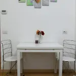 Apartment Nest For Two Three Min From Duomo *