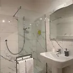 套房（卧室和客厅）公寓 米兰