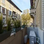 Intrho Vintage Flat