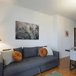 Apartament Primopiano - Monza 212