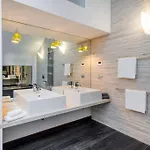 Piscina Interna Privata E A
