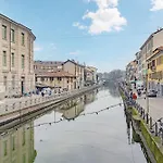 Luxury Naviglio House - 10 Min Cathedral アパート