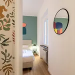Co99- Large Lanzone Milano