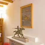Luxury Naviglio House - 10 Min Cathedral ミラノ