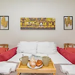 Luxury Naviglio House - 10 Min Cathedral