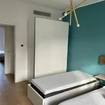 Trilocale Con Vista E Due Bagni Metro 4 Skynest Milano