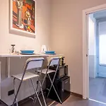 Sant' Ambrogio Flat Апартаменты