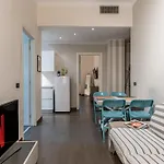 Sant' Ambrogio Flat Апартаменты *