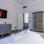 Sant' Ambrogio Flat Апартаменты Милан