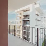 아파트 Gohost - Modern And Bright With Terrace And Balcony
