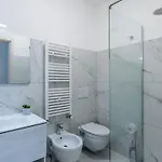 アパート New With 4 Bedrooms *