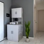 アパート New With 4 Bedrooms ミラノ