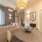 5' From Station, Elegance And Class Appartement Milan