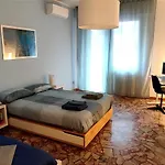 2 Minimal *