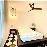 Quiet Luminous Flat Historical Center Fast Wi-fi *